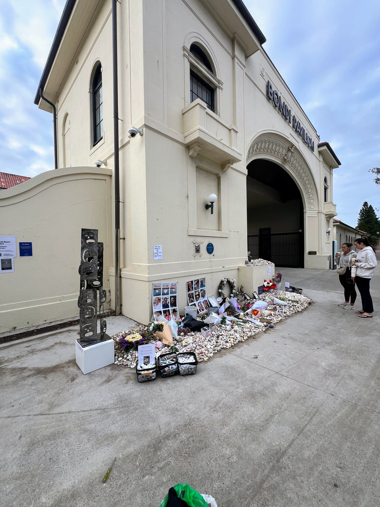 Bondi Faces Memorial